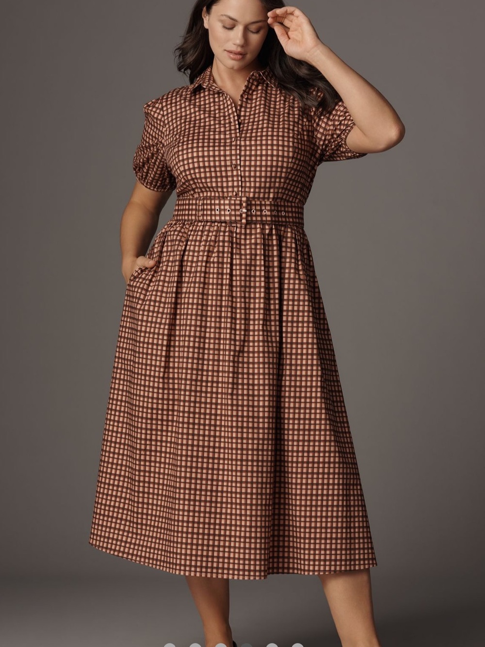 Hutch Parker Short-Sleeve Belted
Midi Dress. / Size 1X
Color:Neutral Plaid